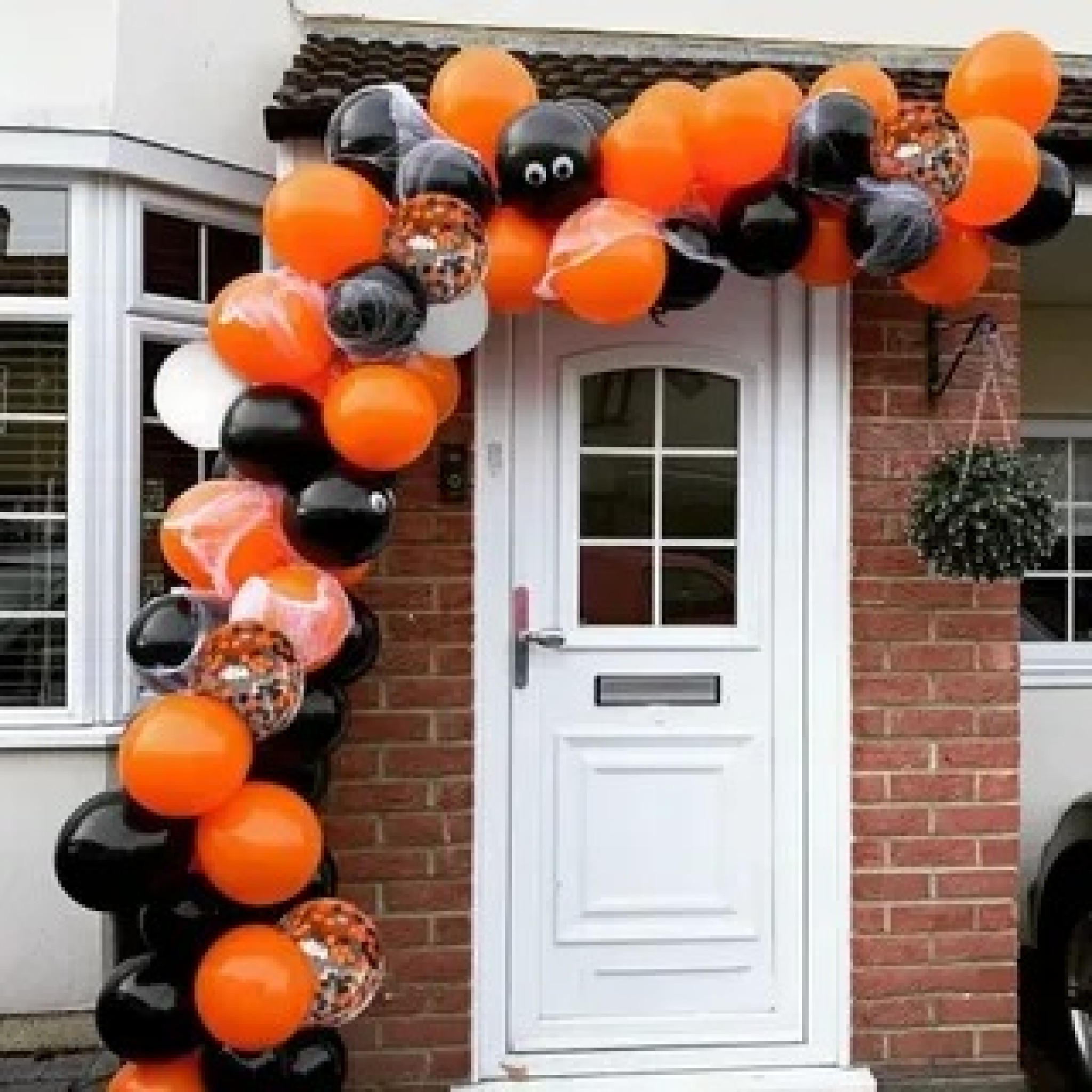 Halloween Balloon Arch Garland Kit â€“ Orange, Black, & Confetti Combo