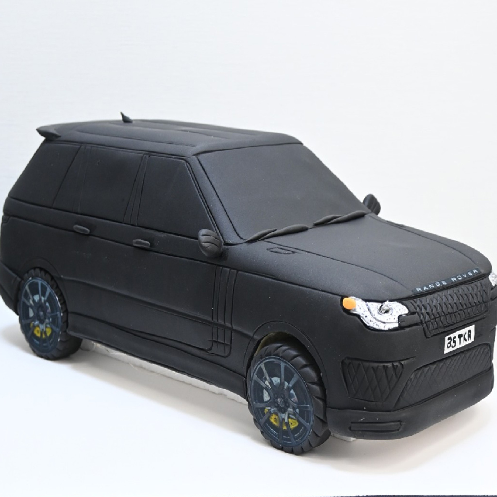 Range Rover Cake
