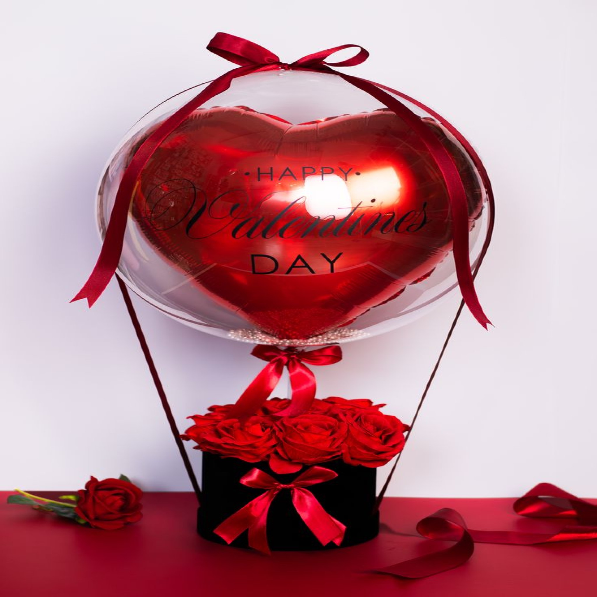 Romantic Valentine's Day Hot Air Balloon & Rose Floral Box