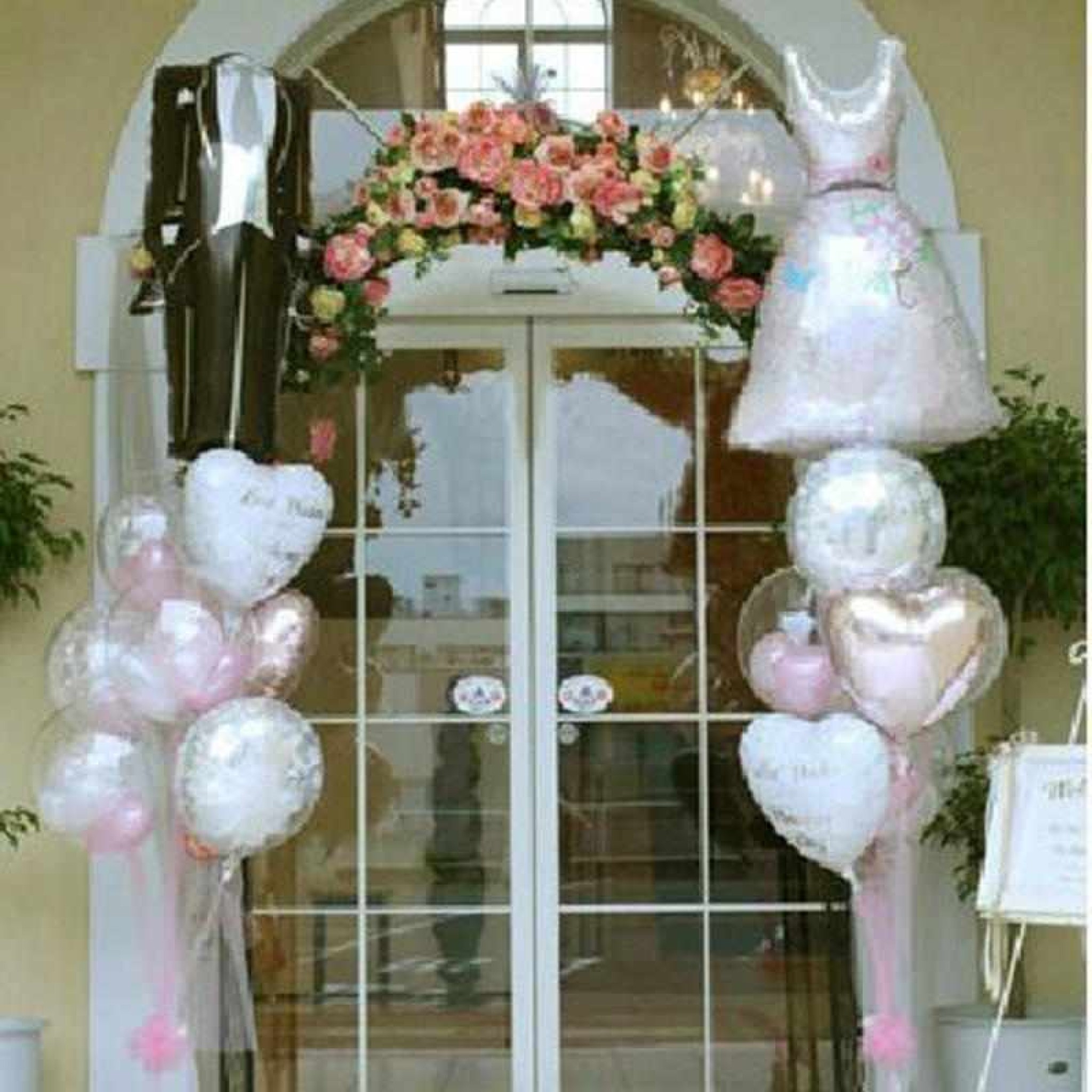 Wedding Couple Balloon Entrance Decoration 